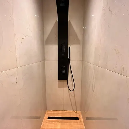 Daire Break 1 Led & Bath *